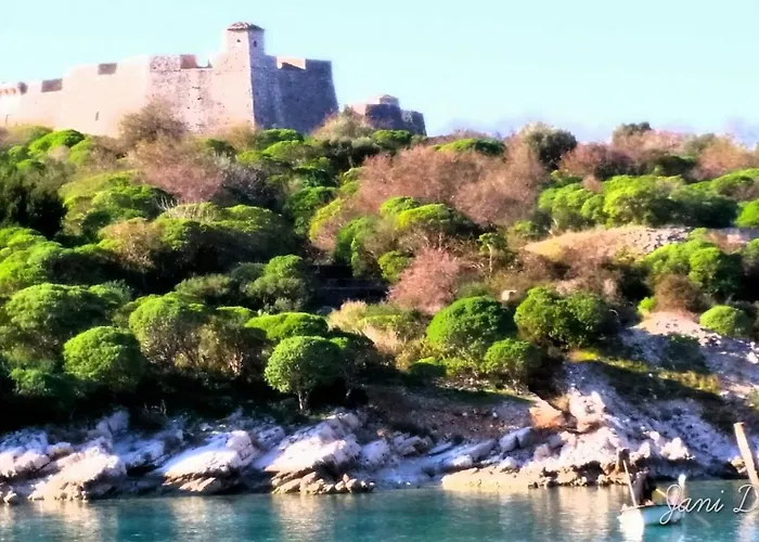 Landhaus The Grandfather's Himarë