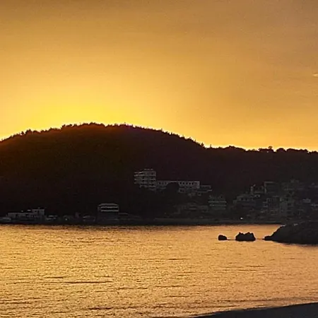 The Grandfather's Himare